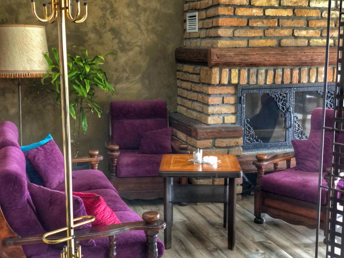 Tepic Garni Hotel Temerin Exterior photo